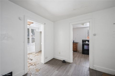 Tiny photo for 434 Matthews Street, Akron, OH 44306 (MLS # 5187010)