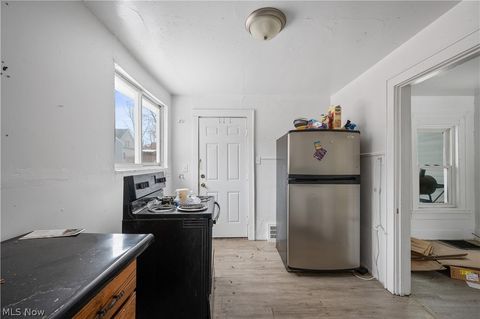 Tiny photo for 434 Matthews Street, Akron, OH 44306 (MLS # 5187010)