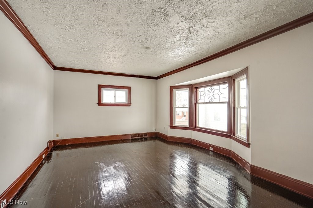 Lorain Hlnds Resub - Residential Lease