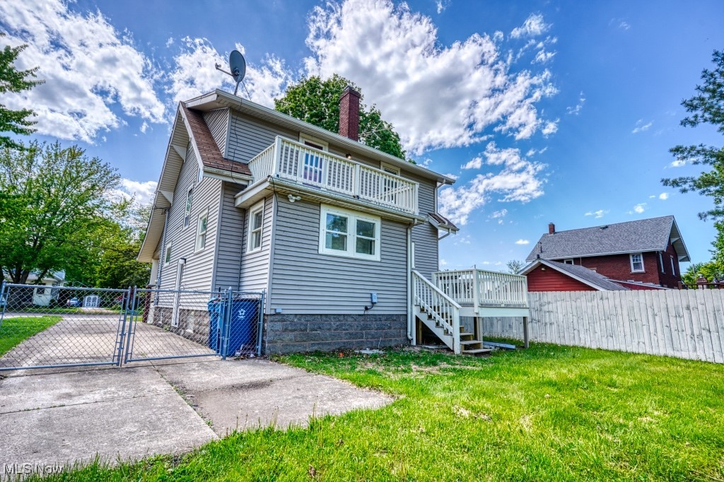 215 Maine Avenue, Lorain, Ohio image 30