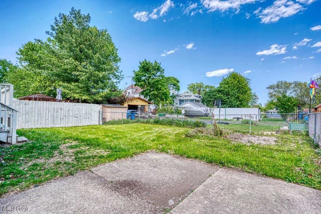 215 Maine Avenue, Lorain, Ohio image 31