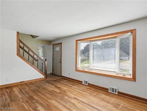 Tiny photo for 1515 Collinwood Circle, Cuyahoga Falls, OH 44221 (MLS # 5245989)