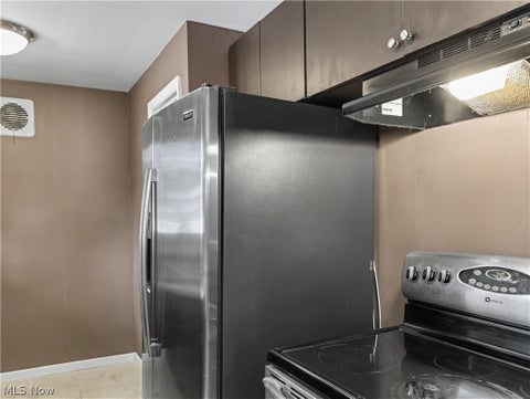 Tiny photo for 1515 Collinwood Circle, Cuyahoga Falls, OH 44221 (MLS # 5245989)