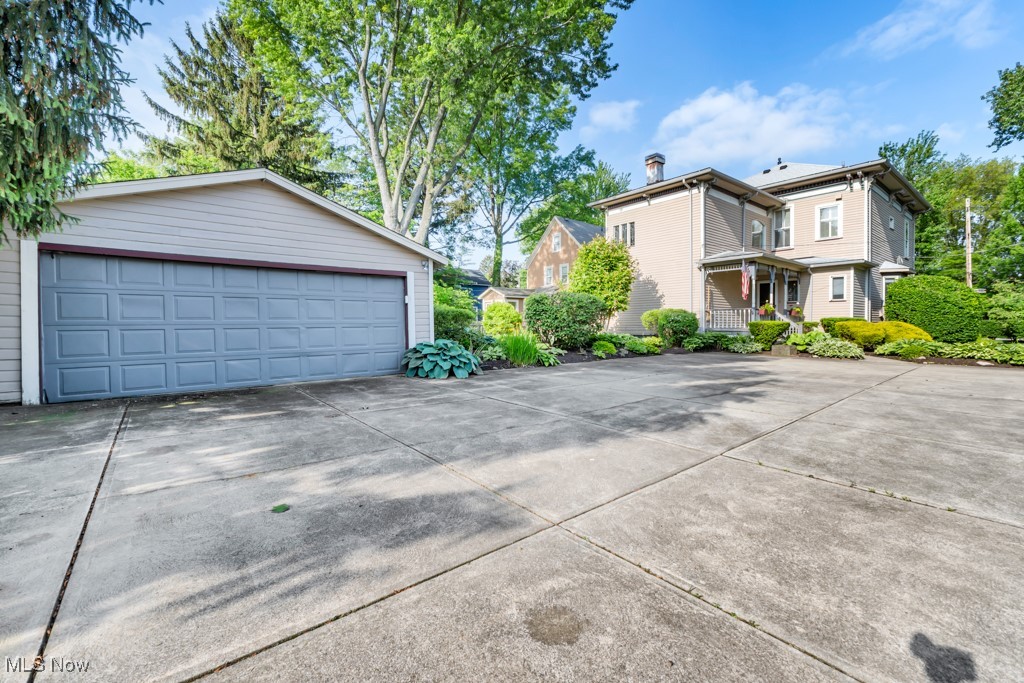 160 Beech Street, Berea, Ohio image 42