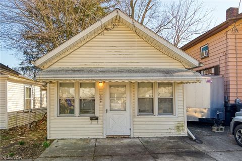 Homes For Sale - 249 W Harris Avenue<br/> Ravenna, OH 44266