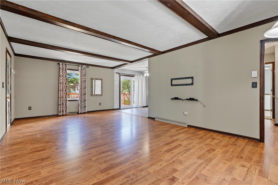 1056 Mohawk Trail SW