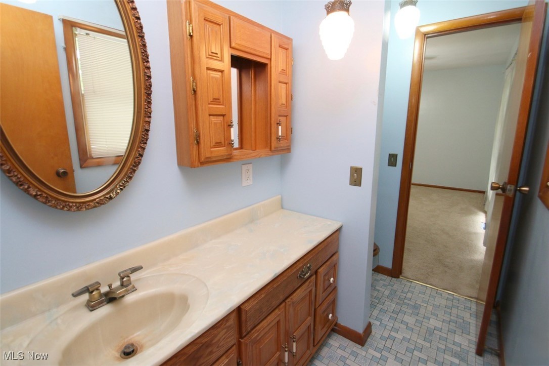 8830 Billings Road, Willoughby, Ohio image 23