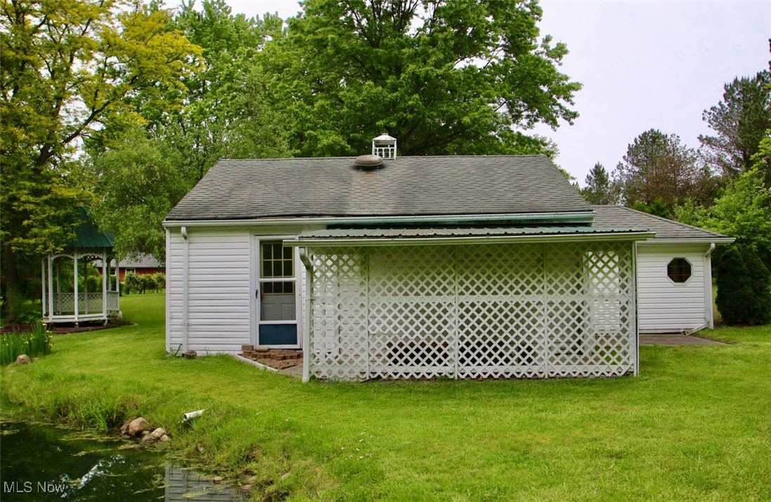 8830 Billings Road, Willoughby, Ohio image 34