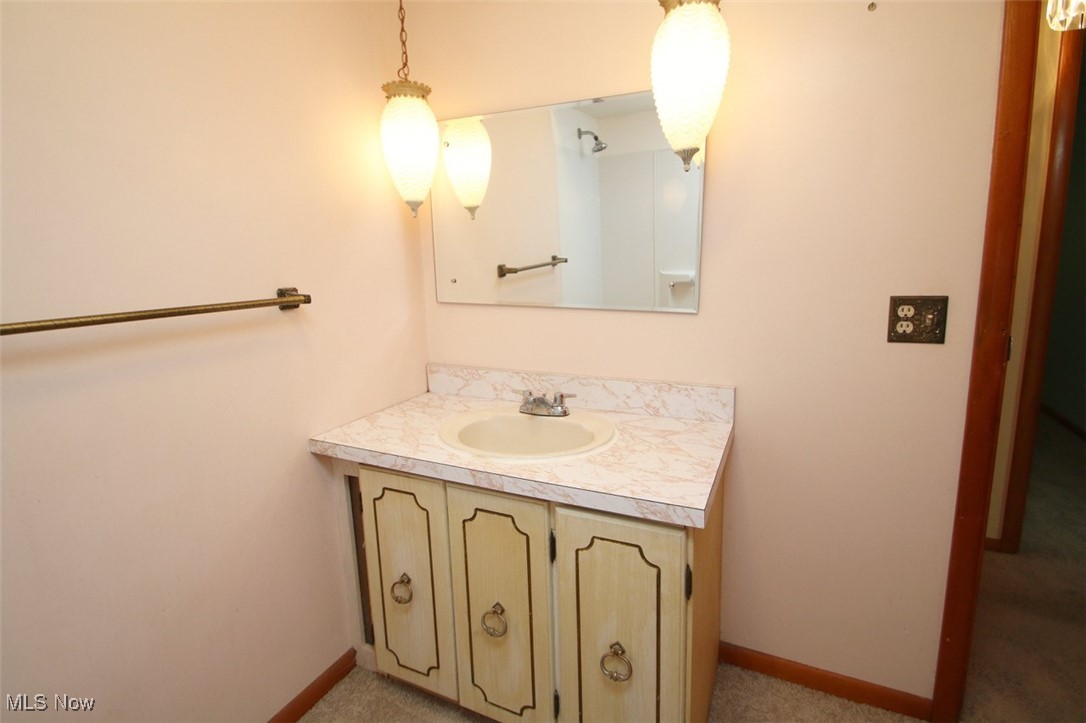 8830 Billings Road, Willoughby, Ohio image 24