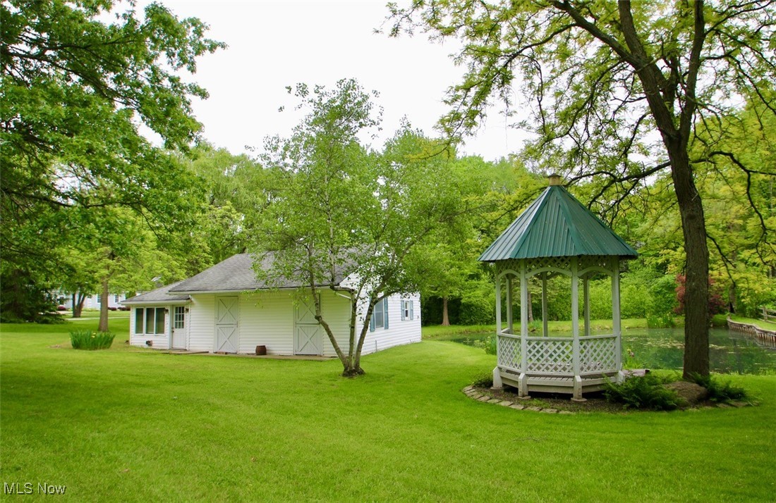 8830 Billings Road, Willoughby, Ohio image 38