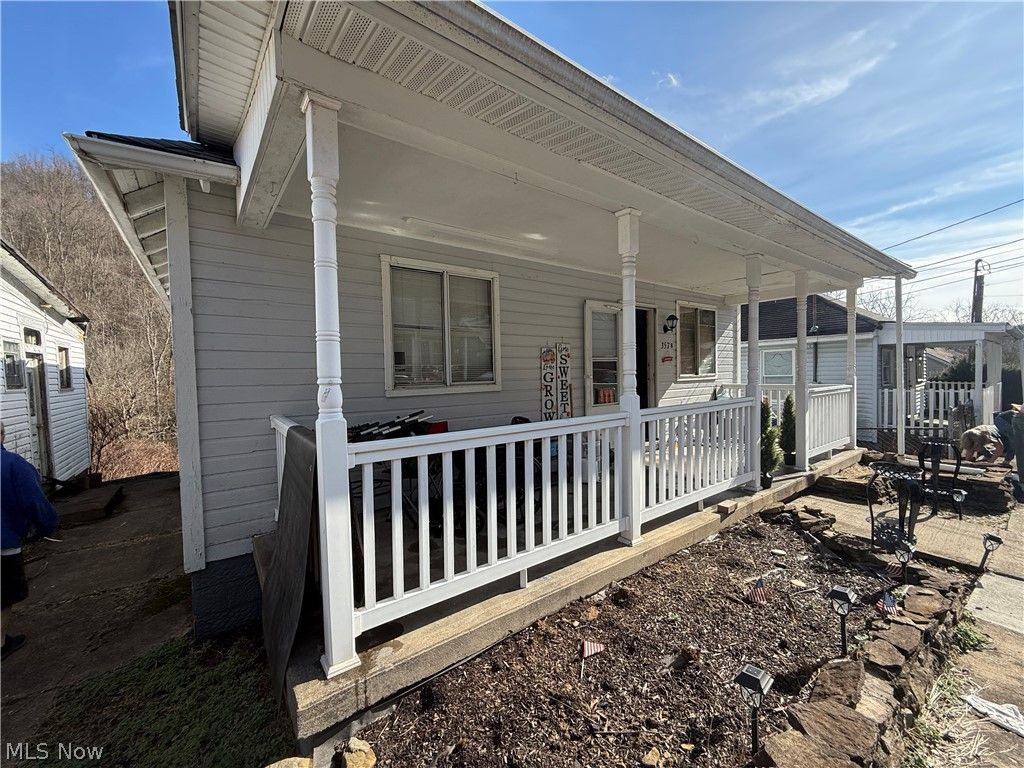 Photo of 357 Rosser Avenue, Bellaire, OH 43906 (MLS # 5192675)