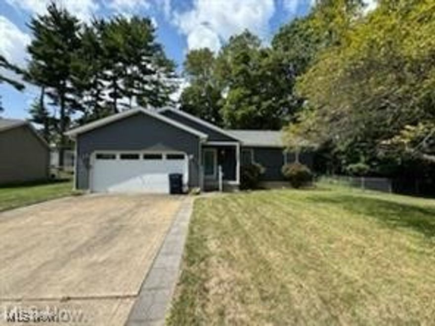 Charming 3 bed, 2 bath one-level single family home located at the end of a cul-de-sac. Just minutes from Downtown, this home offers a 2 car garage, a spacious walk in closet off of the master bedroom, washer and dryer hook ups in the kitchen, a fenced in backyard with a storage shed and a screened in back porch perfect for sitting and enjoying the quiet little area. No pets allowed. Tenant is responsible for all utilities. All applicants subject to credit and background check.