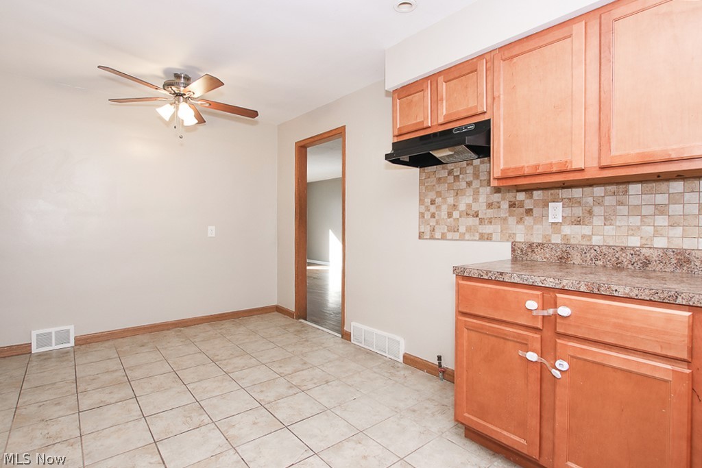 S H Kleinman Realty Cos Utopi - Residential Lease