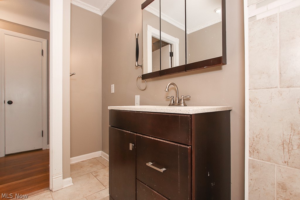 S H Kleinman Realty Cos Utopi - Residential Lease