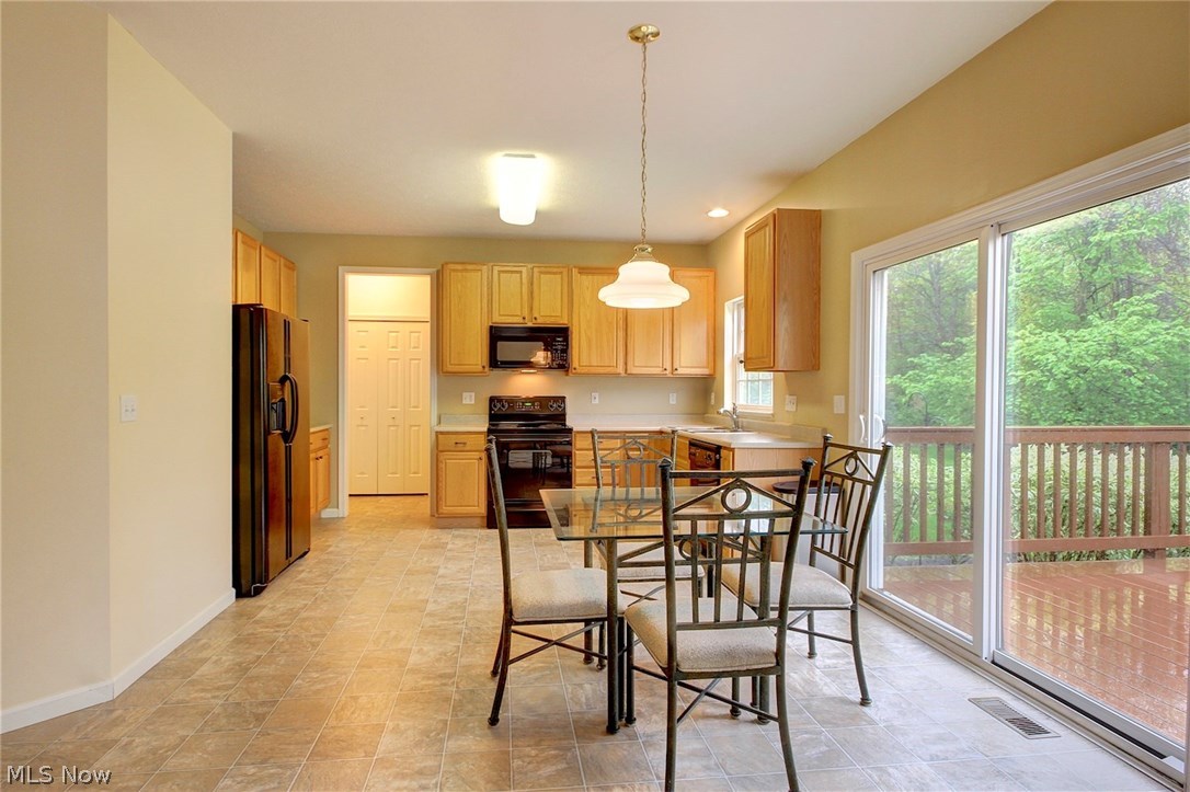 Meadow Lakes - Residential