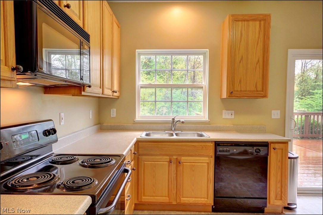 Meadow Lakes - Residential