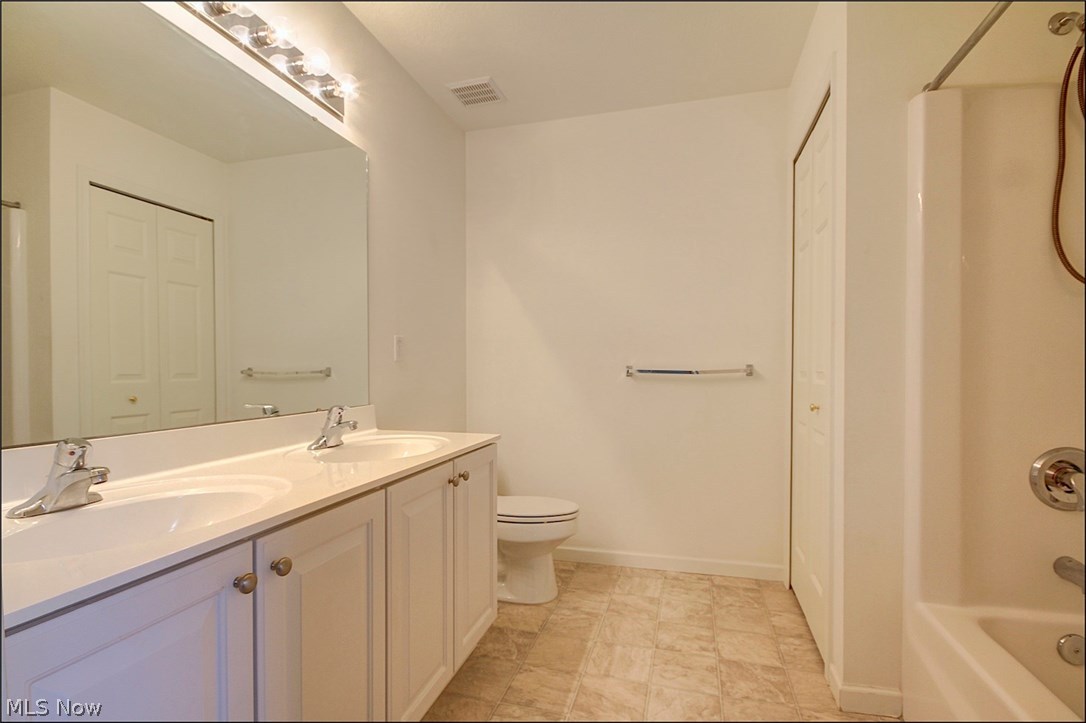 Meadow Lakes - Residential