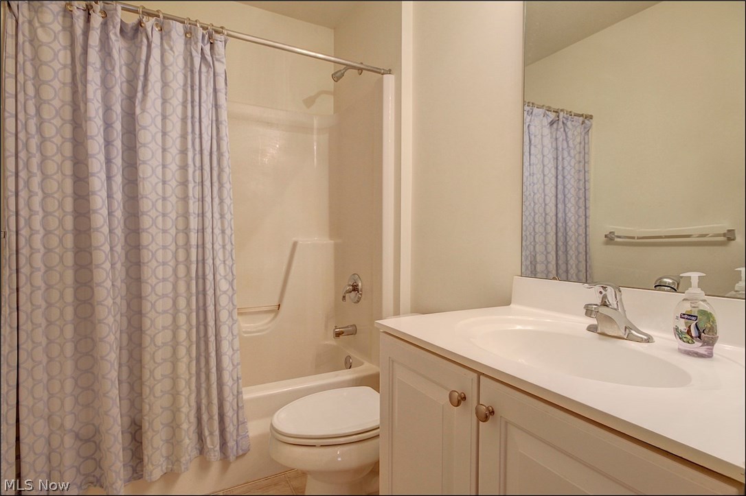 Meadow Lakes - Residential