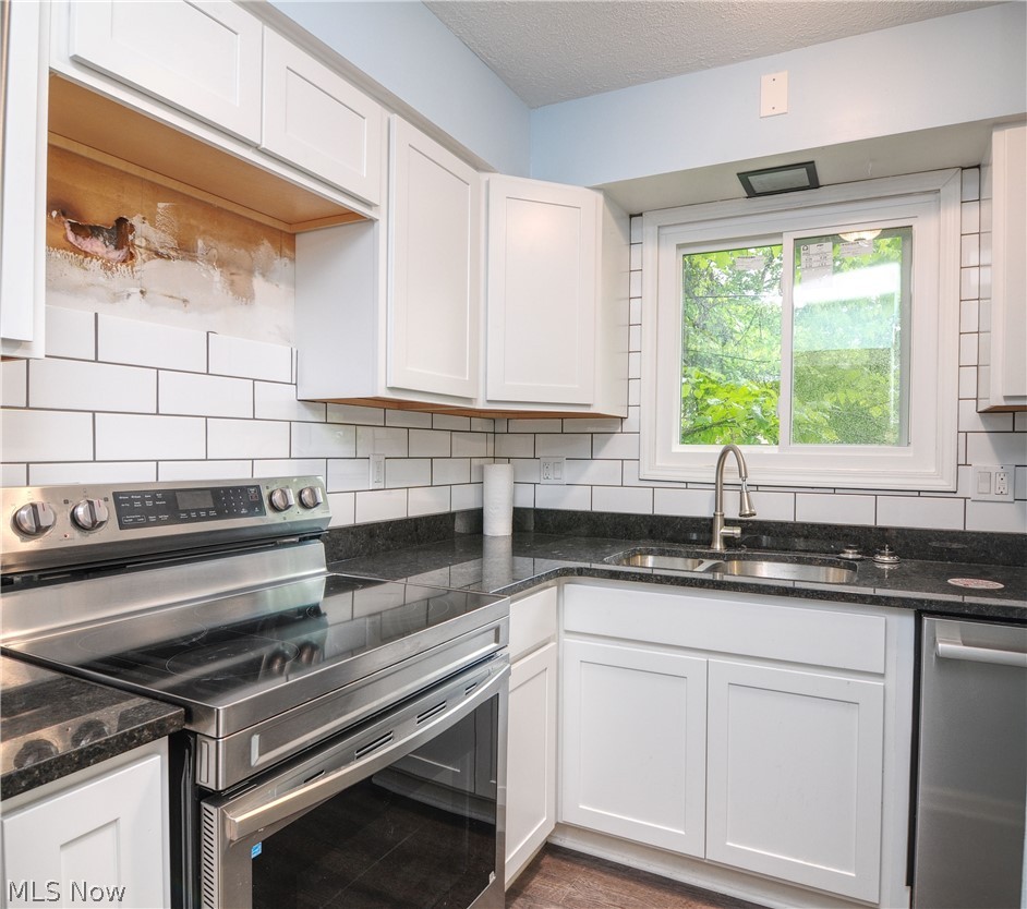 Regal Arms Condo - Residential
