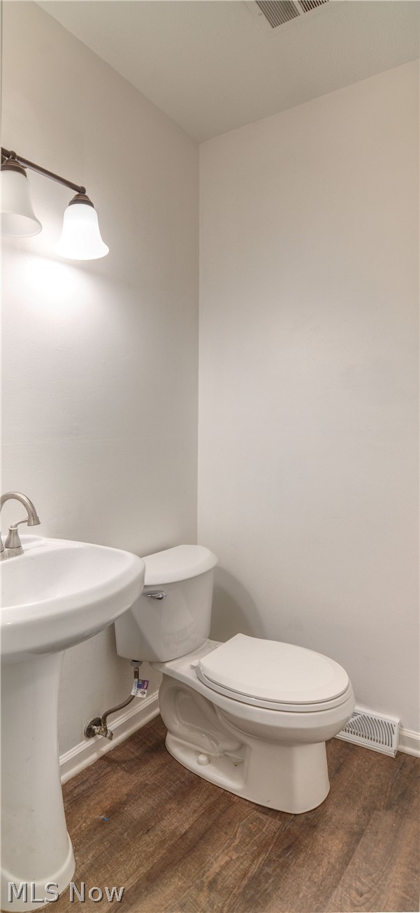 Regal Arms Condo - Residential