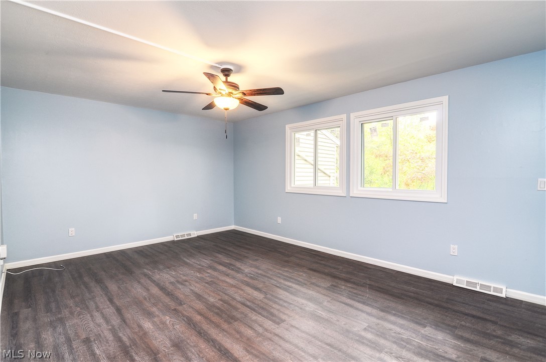 Regal Arms Condo - Residential