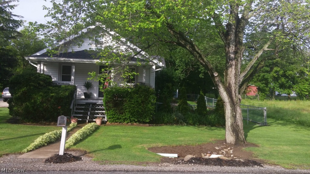 This home is immaculate and maintenance free, all you need to do is move in! New roof and wood replaced last year with new seamless spouting. New flooring throughout. New water softner 2014. Garage heated with gas furnace. Put this home on your list of must sees!