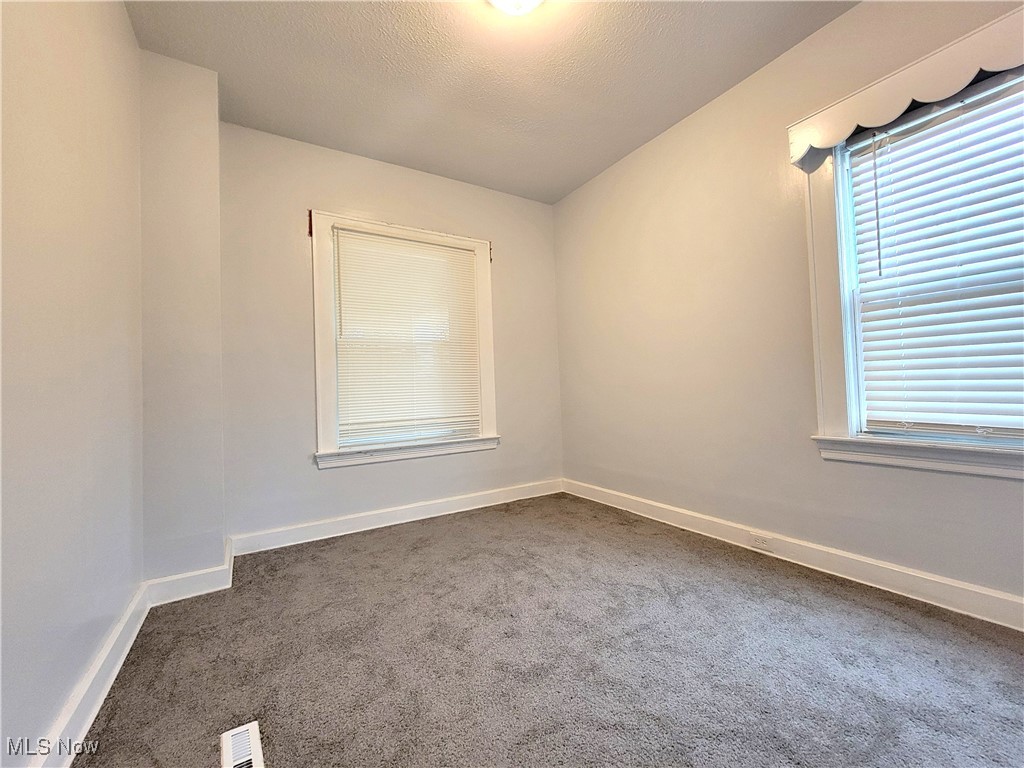 3302 E 105th Street, Cleveland, Ohio image 6