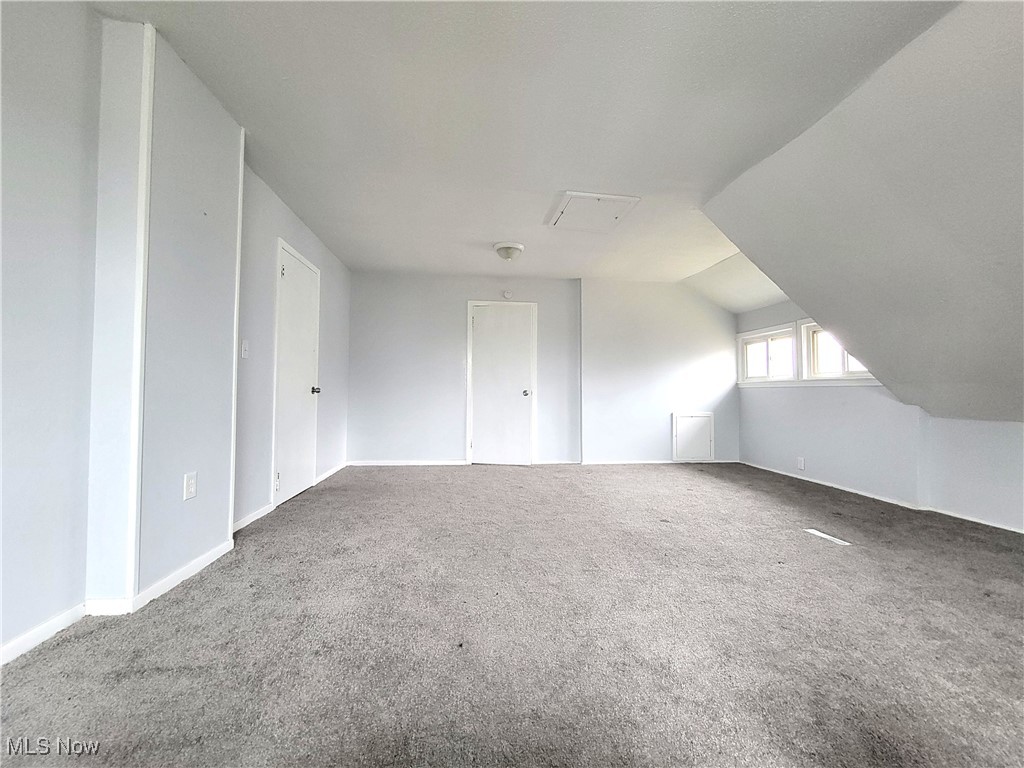 3302 E 105th Street, Cleveland, Ohio image 7