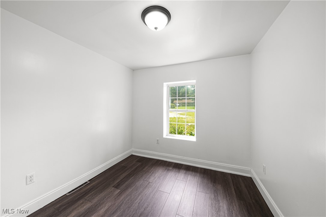 928 Tibbetts Wick Road, Girard, Ohio image 14