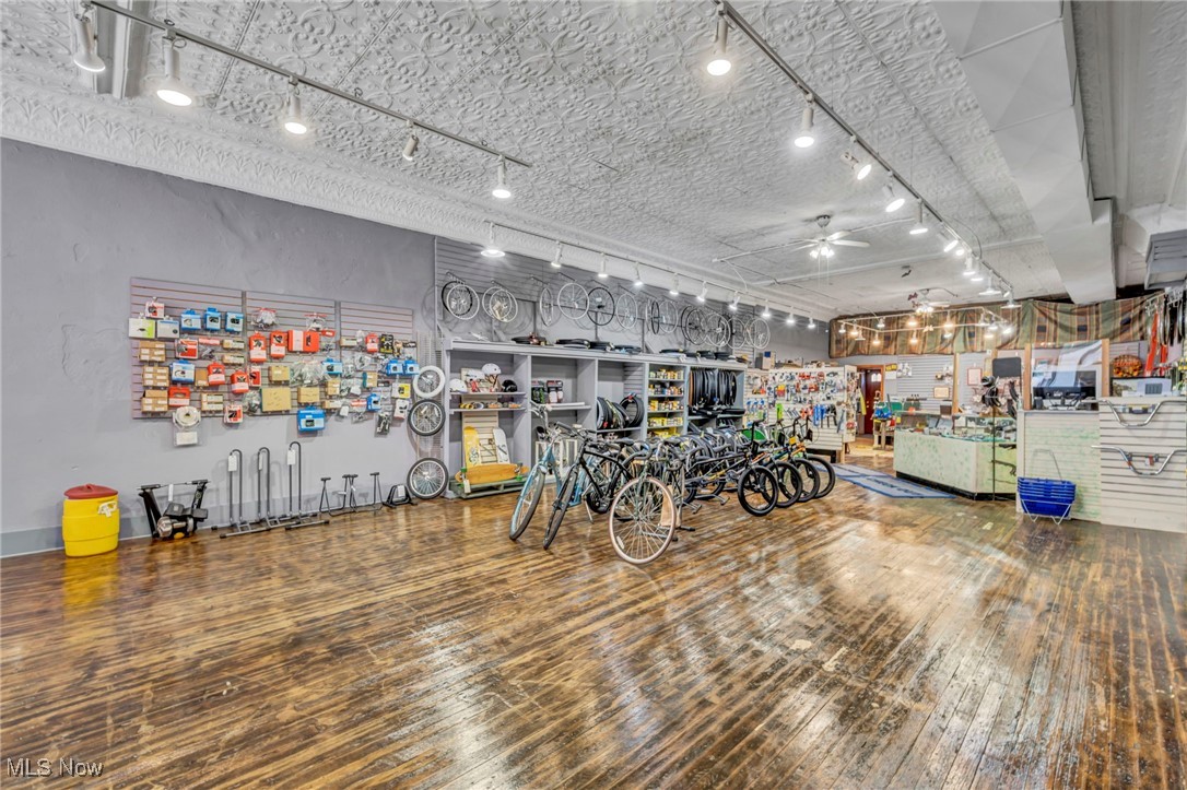 Barberton - Commercial Sale