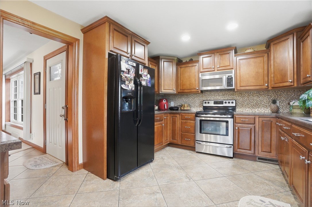 Cherry Vly Iron Works Add - Residential