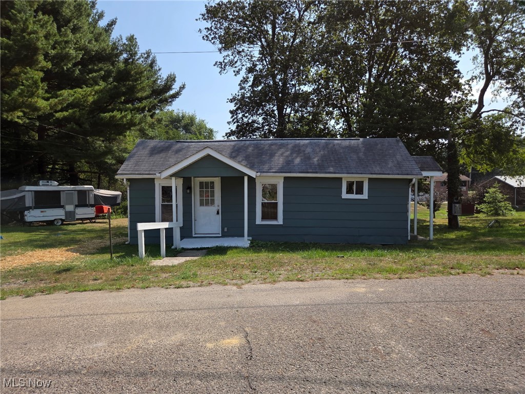 FOR SALE OR LEASE! Charming and move-in ready, this 2-bedroom, 1-bathroom ranch in Bergholz, Ohio offers affordable living with plenty of updates already completed. Recent improvements include new flooring and fresh paint throughout, as well as an updated furnace and plumbing for peace of mind. Cozy and inviting, this home is perfect for a first-time buyer, someone looking to downsize, or anyone seeking a low-maintenance property. Don’t miss your chance to make this adorable home yours! Seller is willing to lease for $1000 per month.