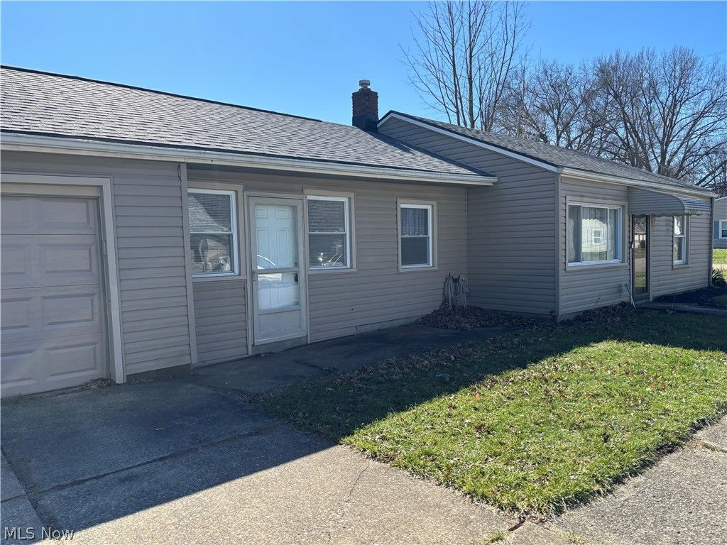 Photo of 2407 Nesmith Lake Boulevard, Akron, OH 44314 (MLS # 5192126)