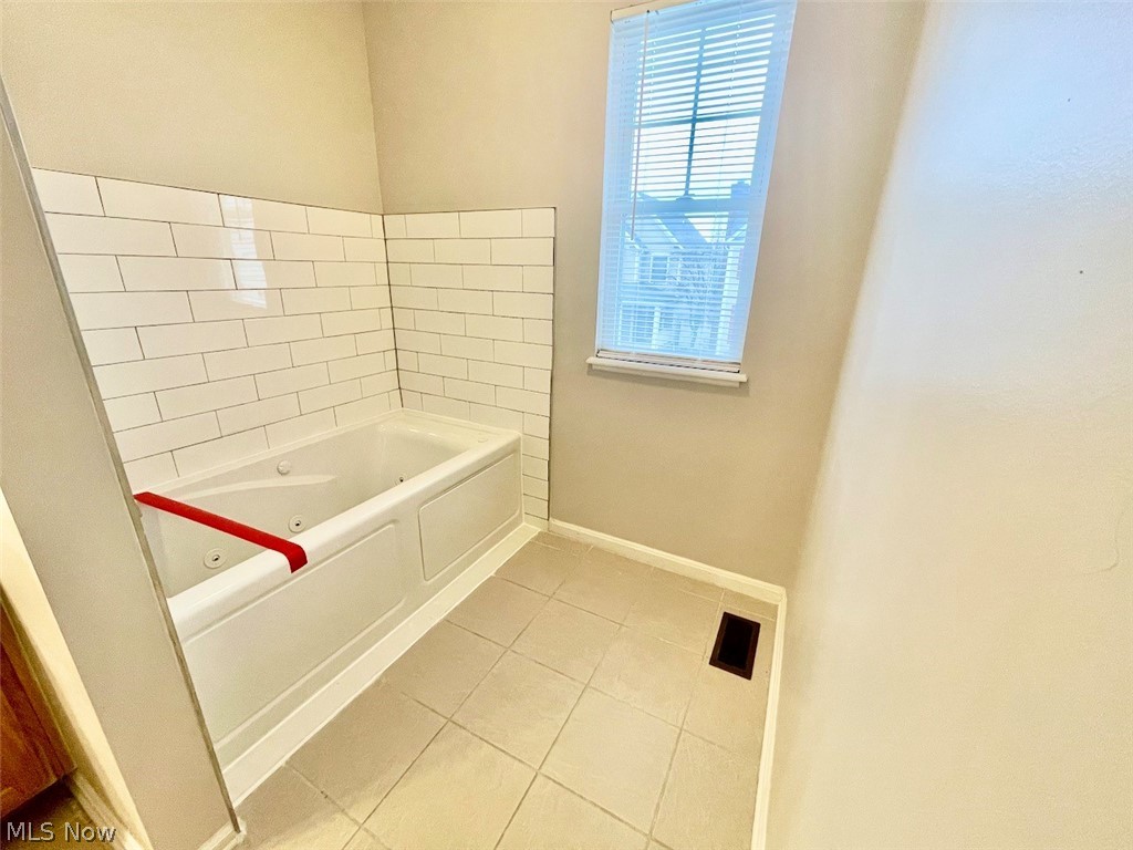 Villas/Woodhaven - Residential