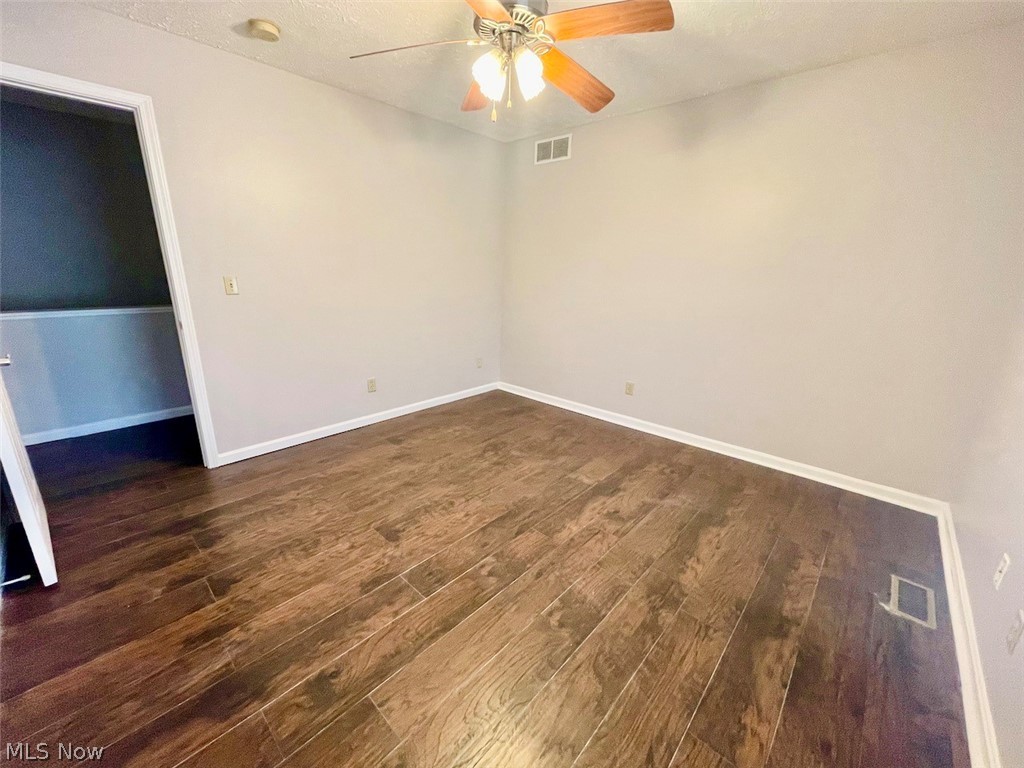 Villas/Woodhaven - Residential