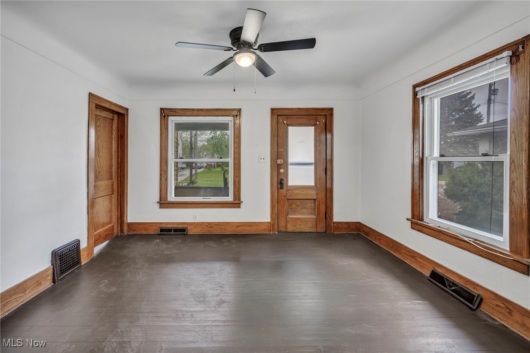 317 W 31st Street, Lorain, Ohio image 7