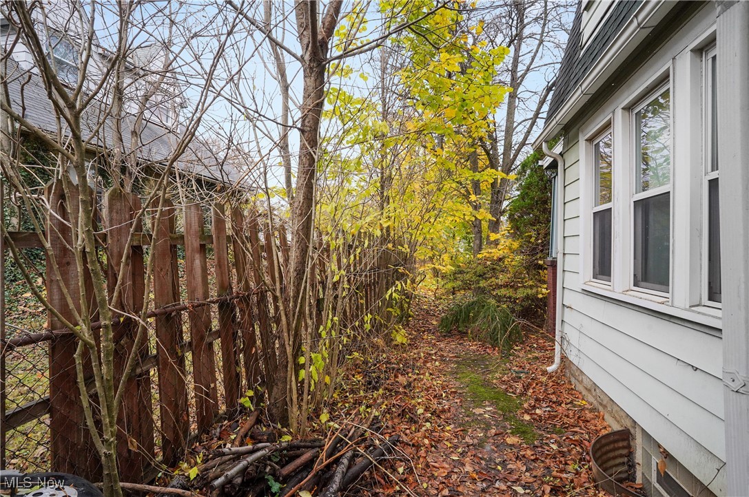 1627 Hillside Terrace, Akron, Ohio image 36