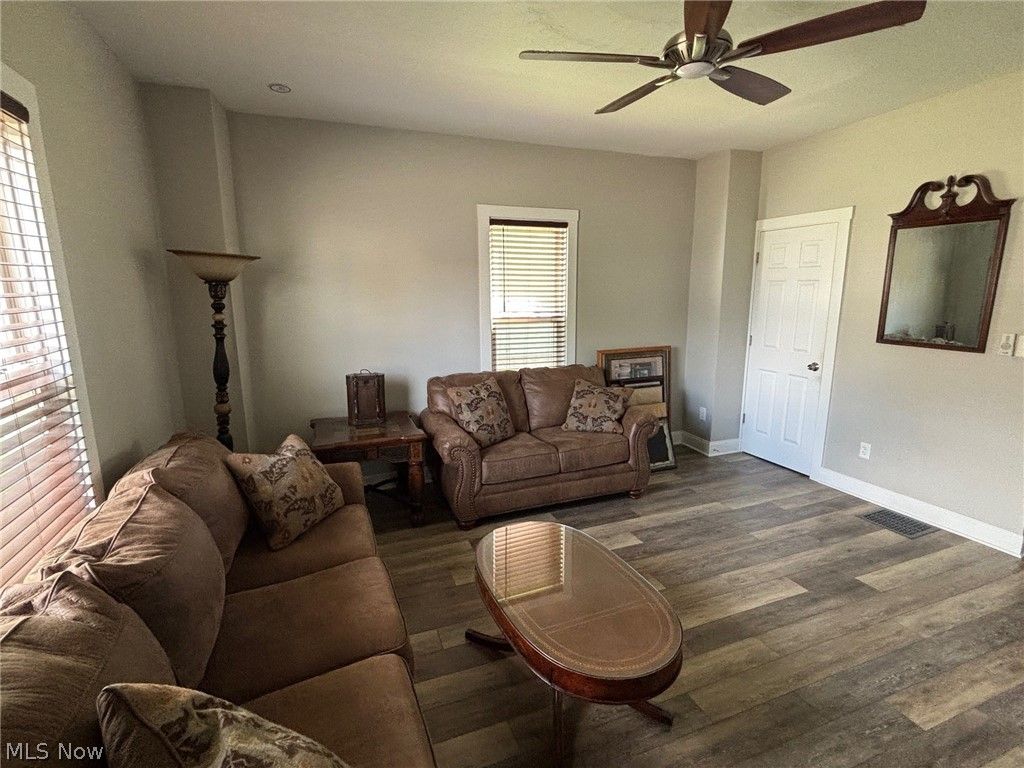 Photo of 921 6th Street SW, Massillon, OH 44647 (MLS # 5211933)