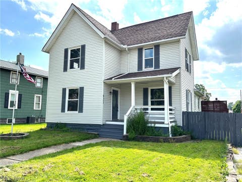 Homes For Sale - 921 6th Street<br/> Massillon, OH 44647