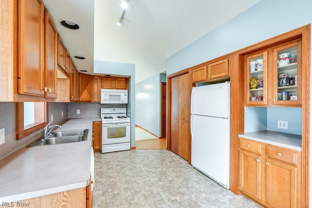 Crystal View - Residential