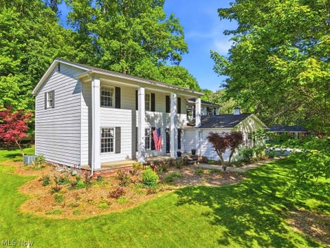 Homes For Sale - 8700 Bradford Lane<br/> Brecksville, OH 44141