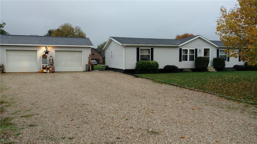 Beautifully updated home in Riverview Schools and minutes away from Roscoe Village. This home features a nice open floor plan for easy comfortable entertaining. A full finished basement can be used for an extra living space,or can be used as a family room/ workout room. The large two car garage is a great space for your vehicles but also for extra storage. This home is one to definitely check out !!!