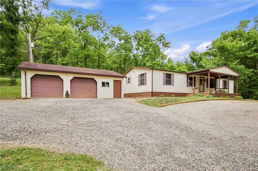 Photo of 18850 Harl Weiller Road, Caldwell, OH 43724 (MLS # 5222881)