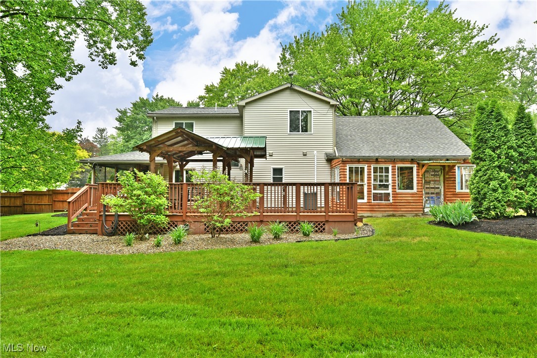 8276 Kenyon Drive, Warren, Ohio image 47