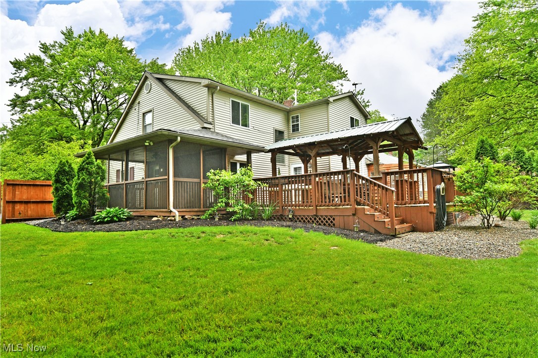 8276 Kenyon Drive, Warren, Ohio image 48