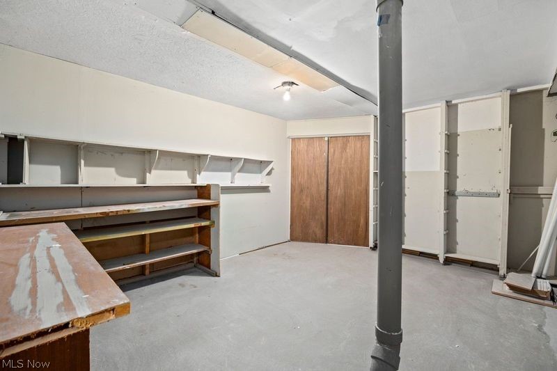 Williamsburg Heights 06 - Residential