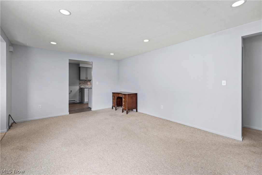 Williamsburg Heights 06 - Residential