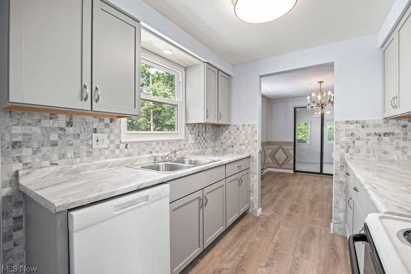 Williamsburg Heights 06 - Residential