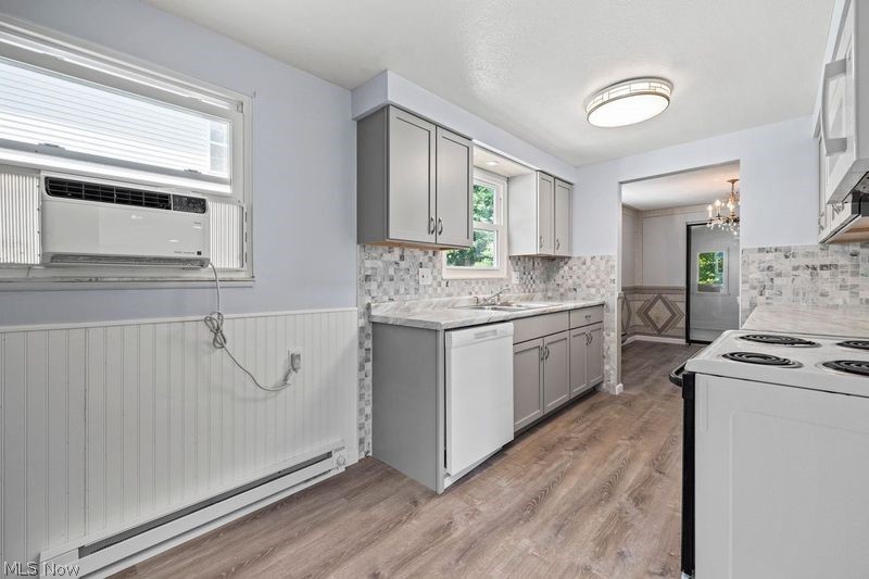 Williamsburg Heights 06 - Residential