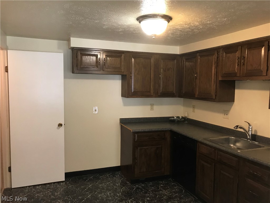 Big Turtle 02 Condo 02 - Residential